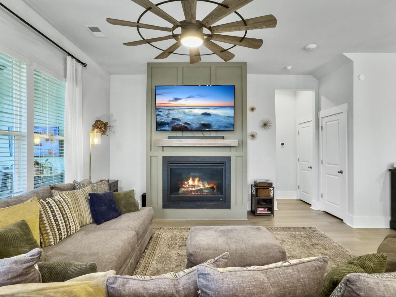 663 Blueway Avenue Photo 39