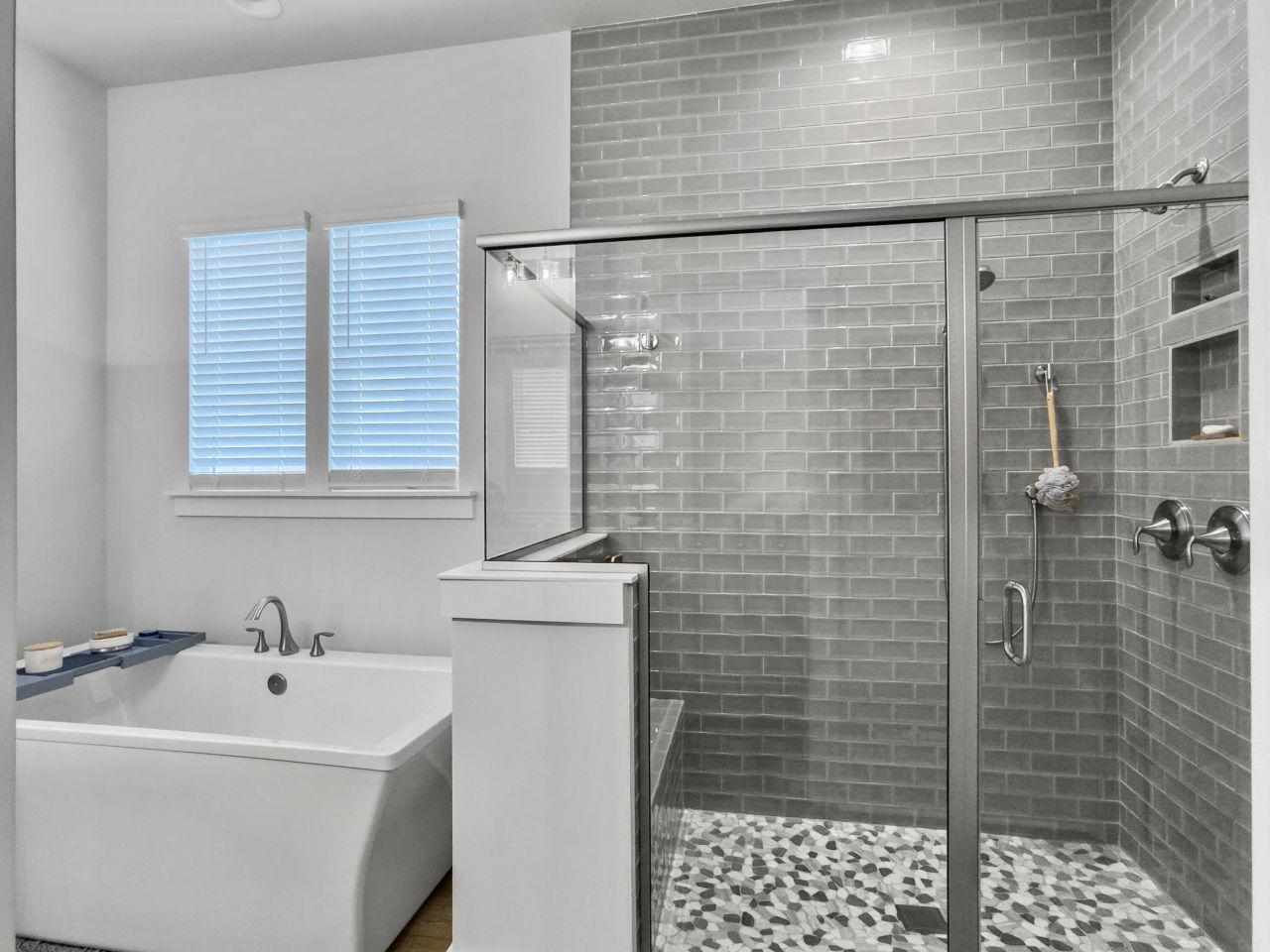 663 Blueway Avenue Photo 46