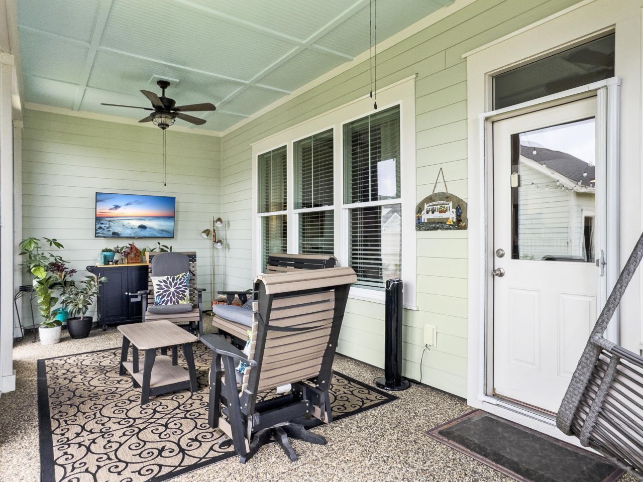 663 Blueway Avenue Photo 62