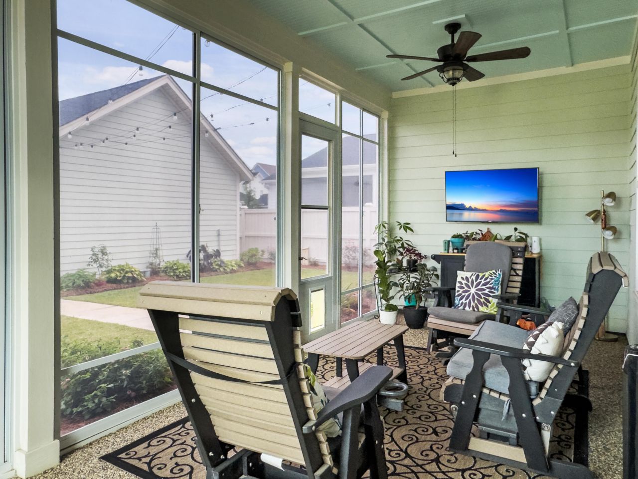 663 Blueway Avenue Photo 64