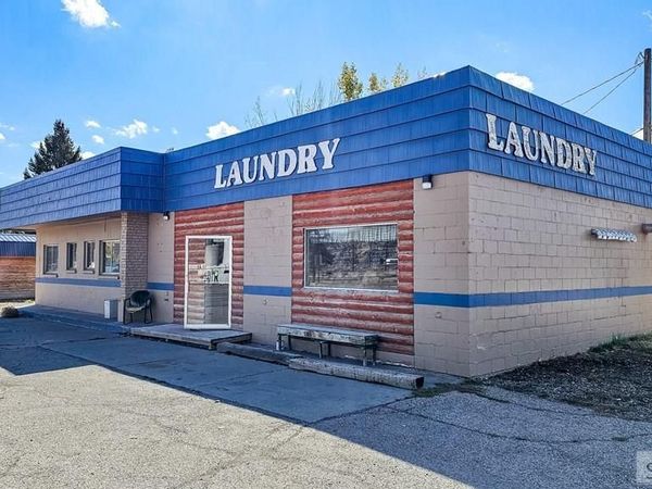 238 S Front Street, ARCO, ID 83213