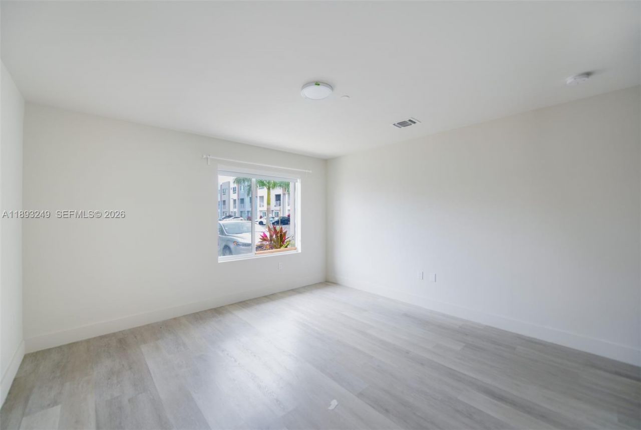 2535 NE 193rd St, Unit 3108, Miami, FL 33180 Photo