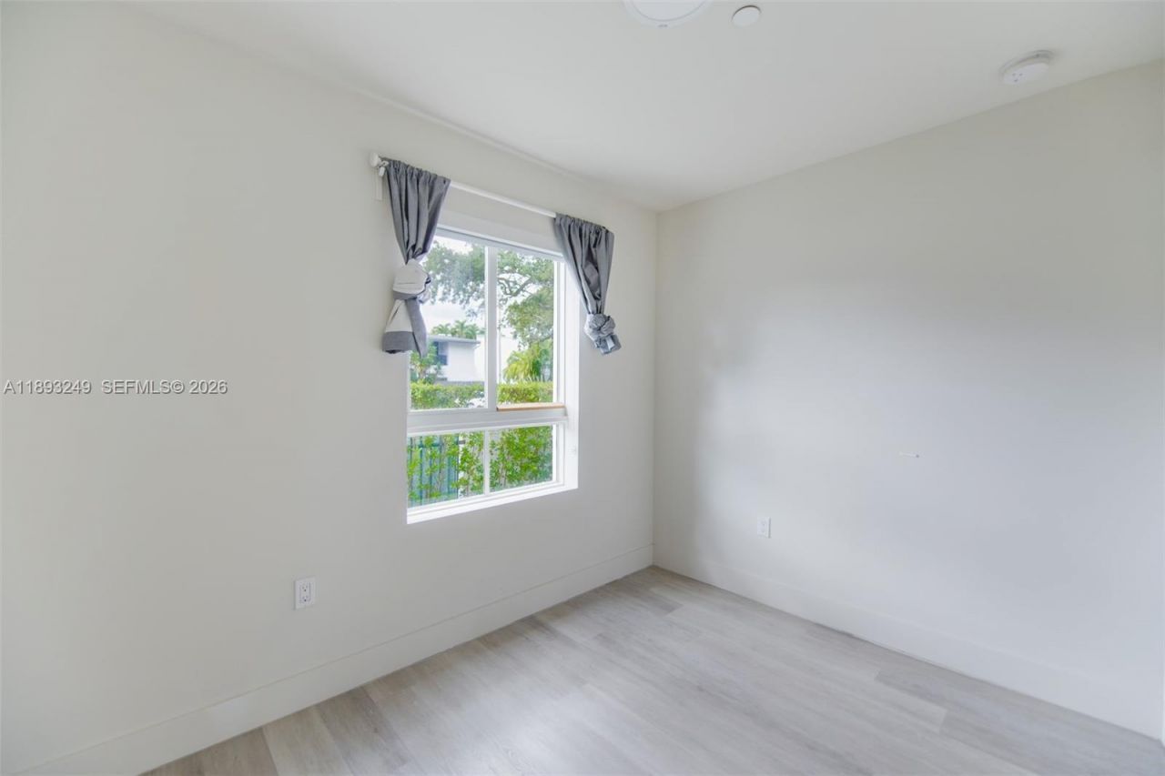 2535 NE 193rd St, Unit 3108, Miami, FL 33180 Photo