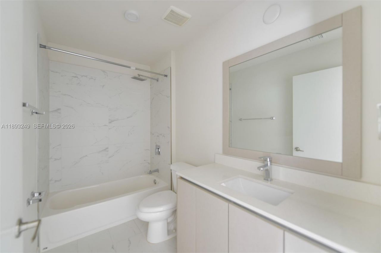 2535 NE 193rd St, Unit 3108, Miami, FL 33180 Photo