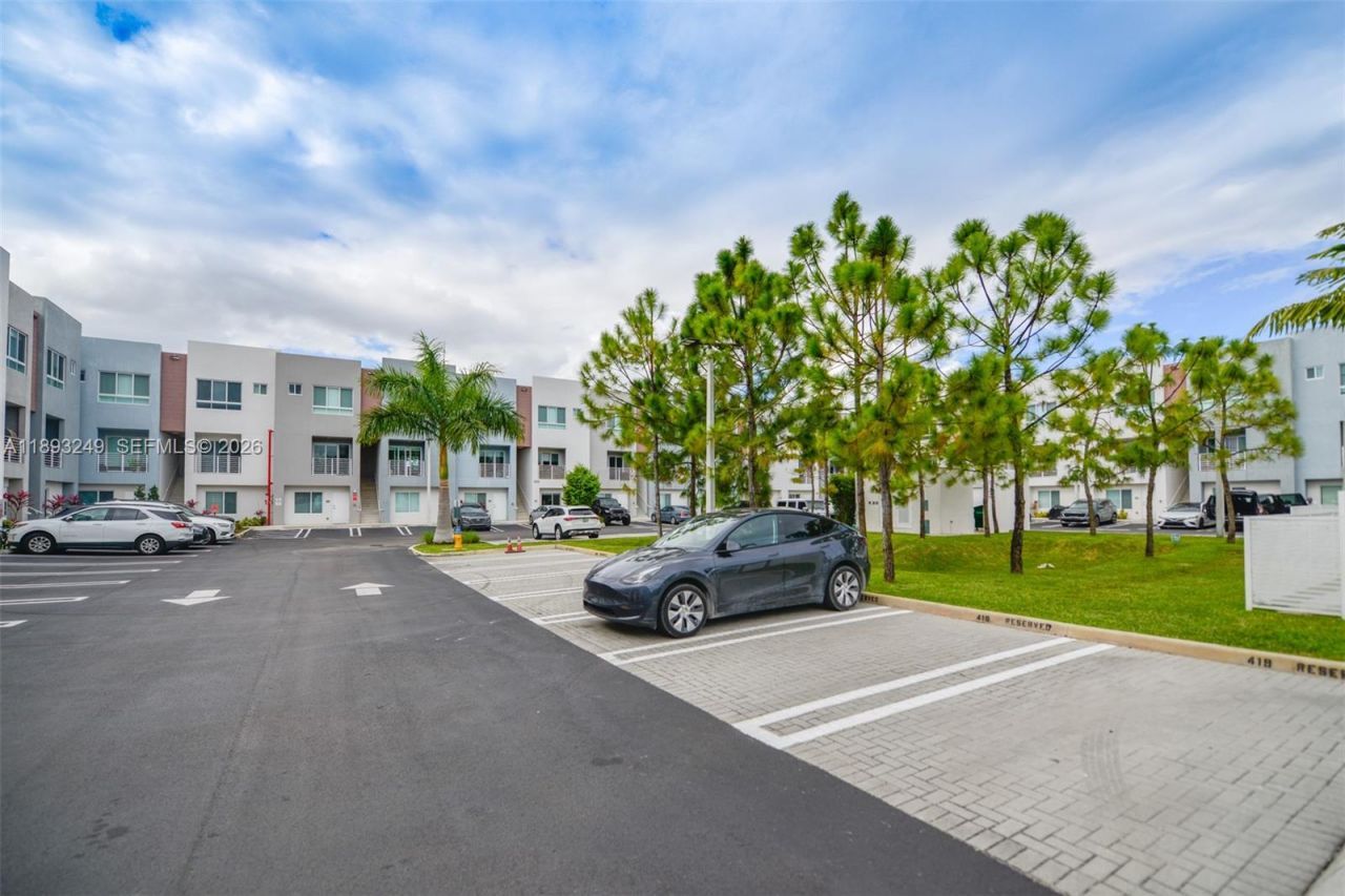 2535 NE 193rd St, Unit 3108, Miami, FL 33180 Photo