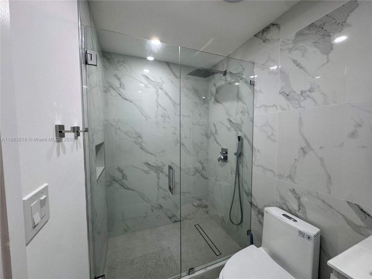 2122 NE 39th Ter, Homestead, FL 33033 Photo