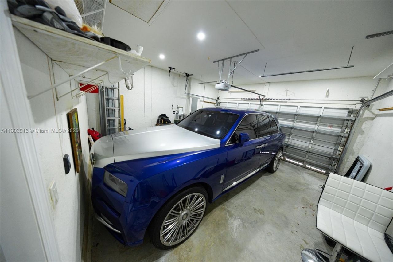 2122 NE 39th Ter, Homestead, FL 33033 Photo