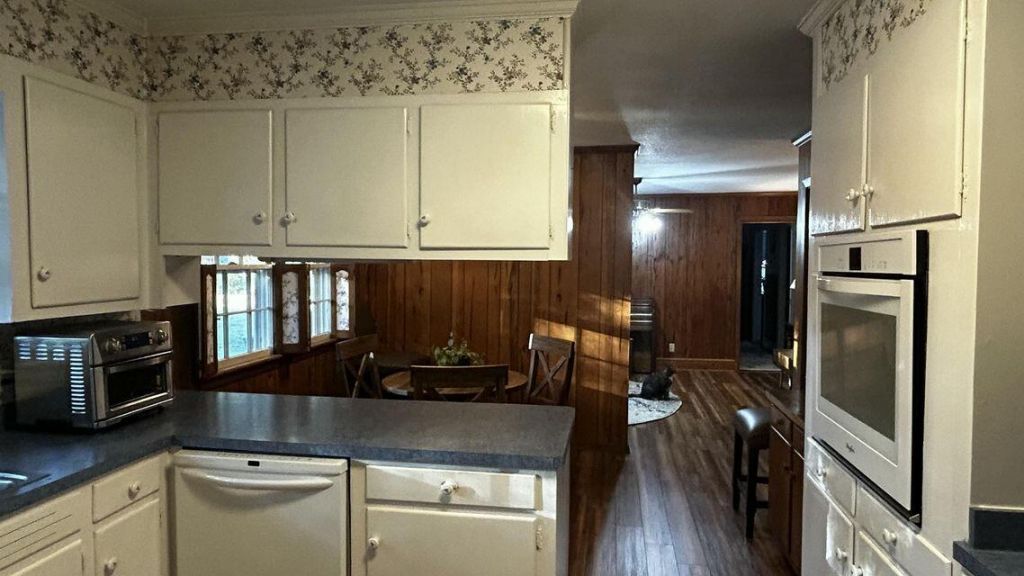 617 Pickwood Drive Photo 13