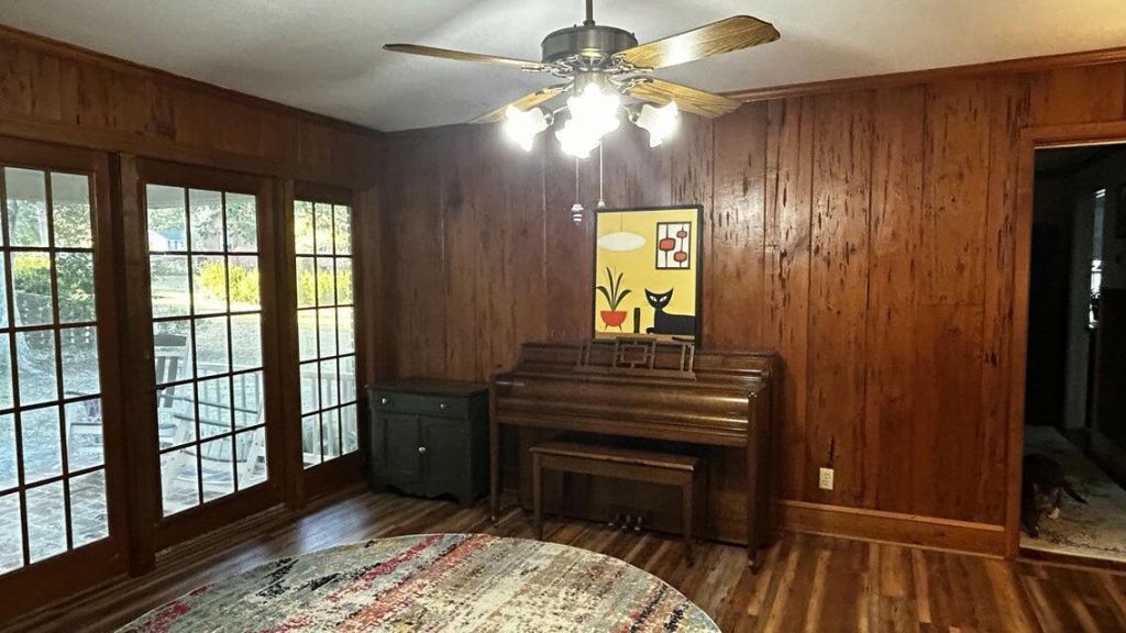 617 Pickwood Drive Photo 8