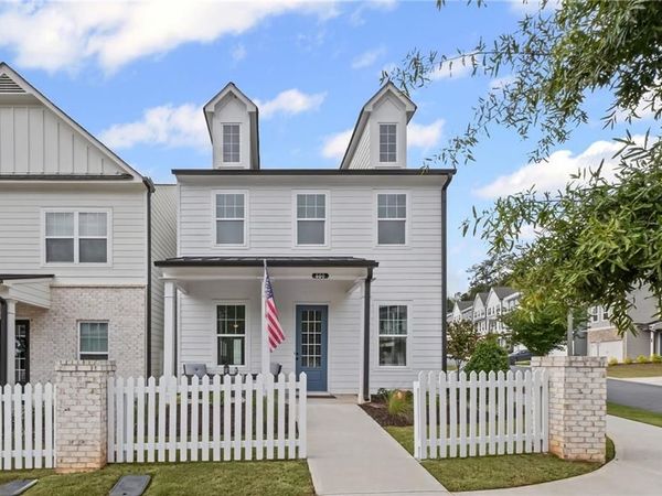 800 Homestead Drive, Woodstock, GA 30188