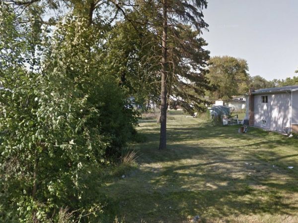 902 E Krage Drive, Addison, IL 60101