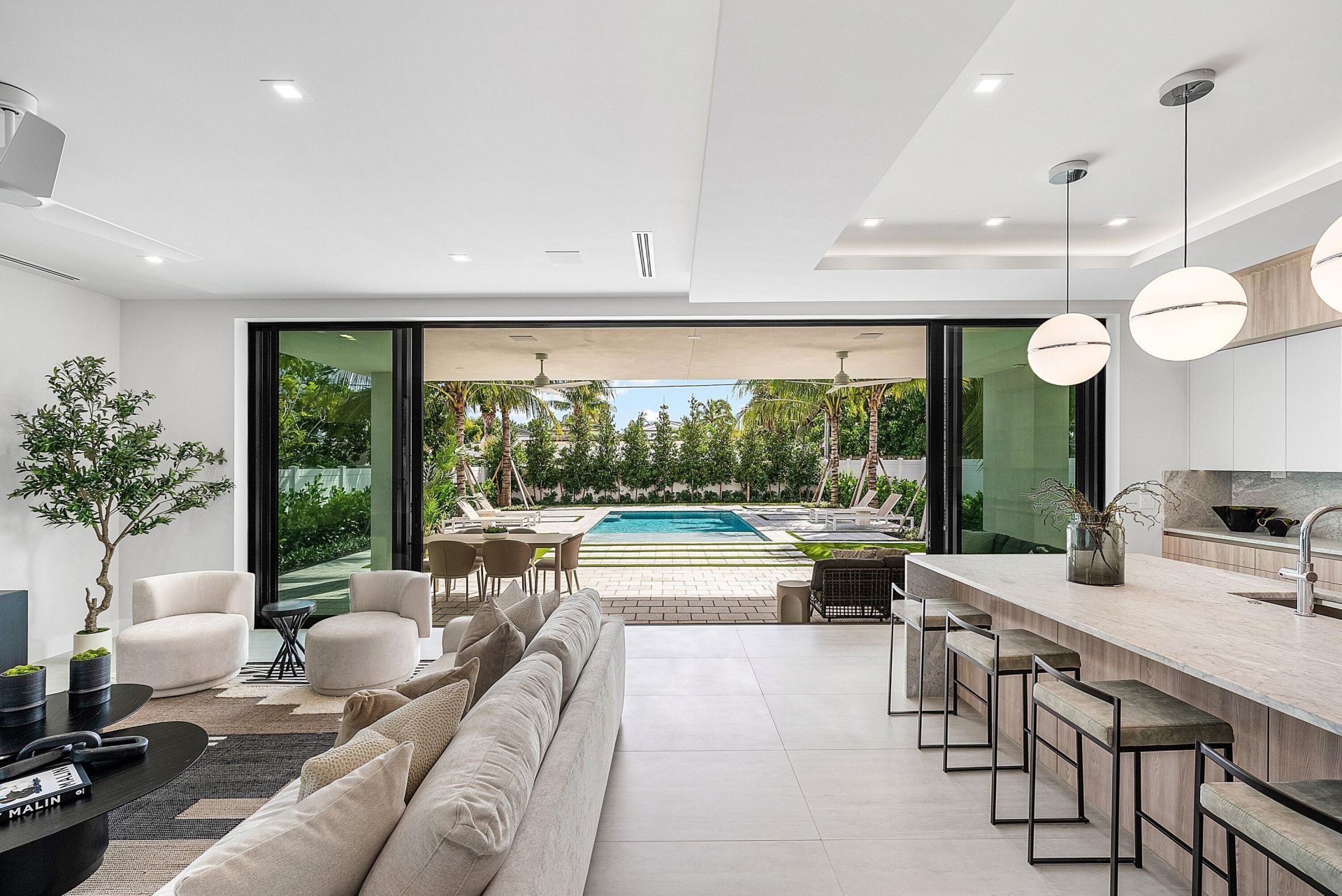 718 Lake Avenue N, Delray Beach, FL 33483 Photo