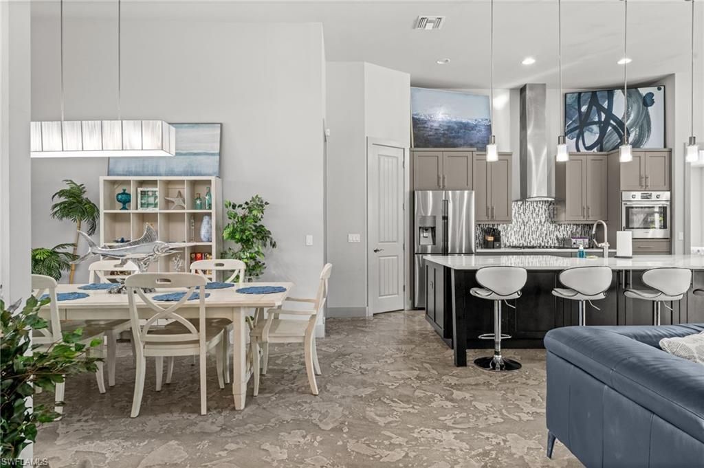 528 SE 14th Ter, Cape Coral, FL 33990 Photo