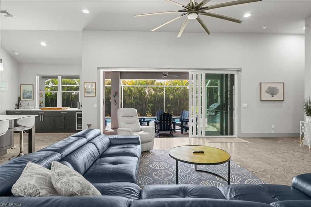 528 SE 14th Ter, Cape Coral, FL 33990 Photo