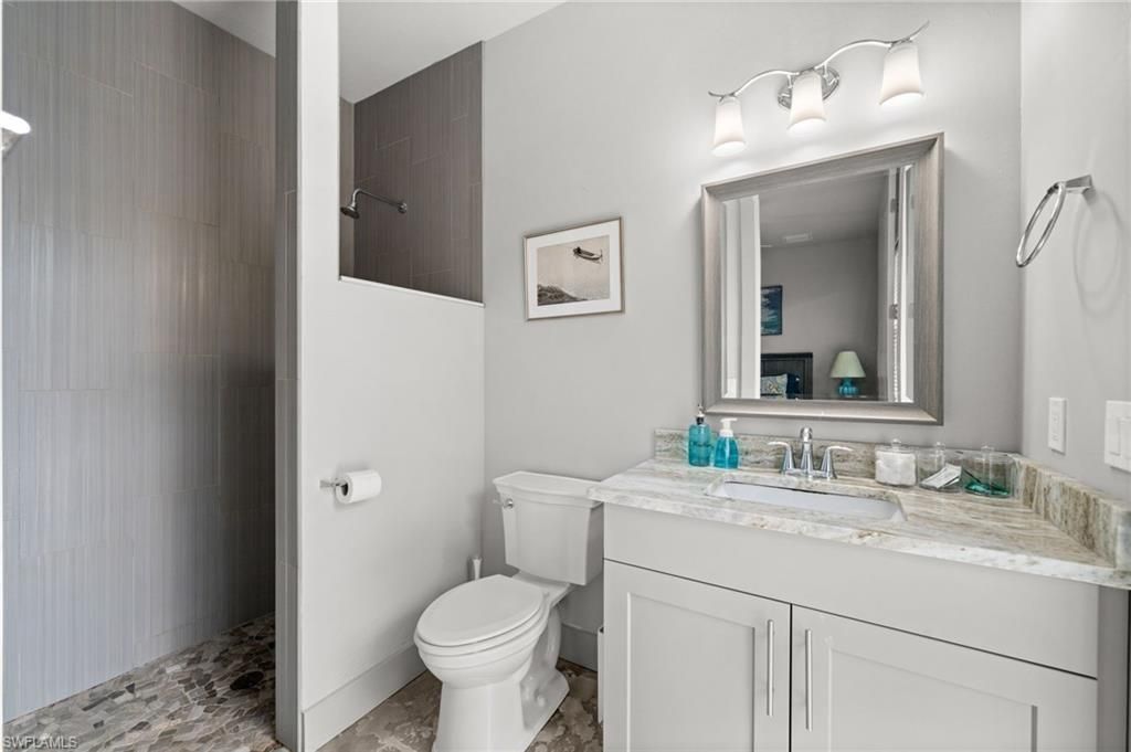 528 SE 14th Ter, Cape Coral, FL 33990 Photo