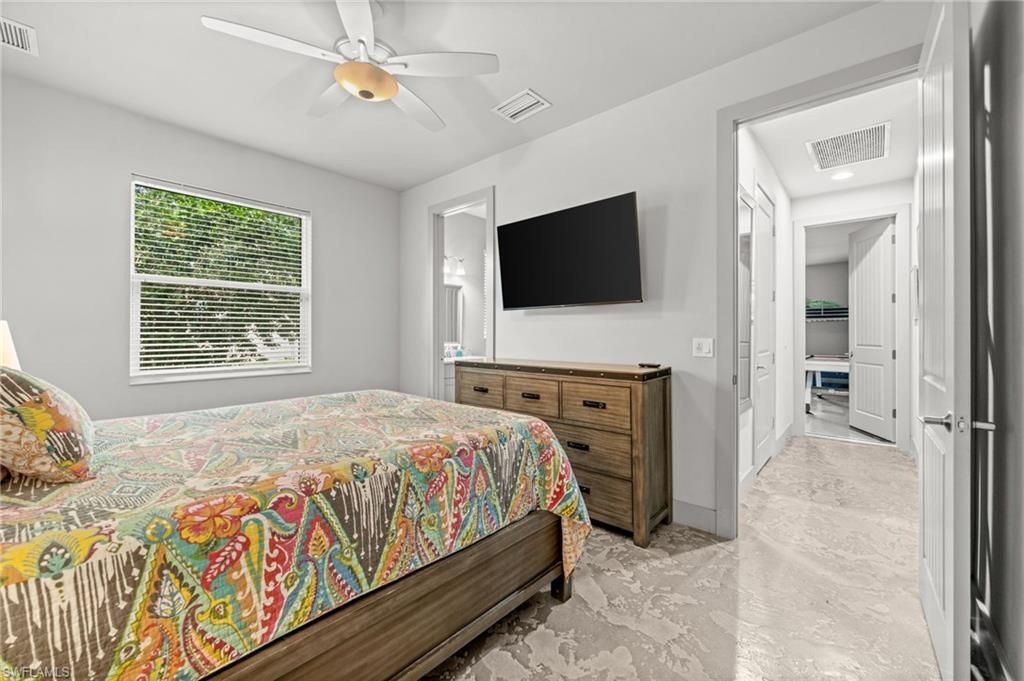 528 SE 14th Ter, Cape Coral, FL 33990 Photo