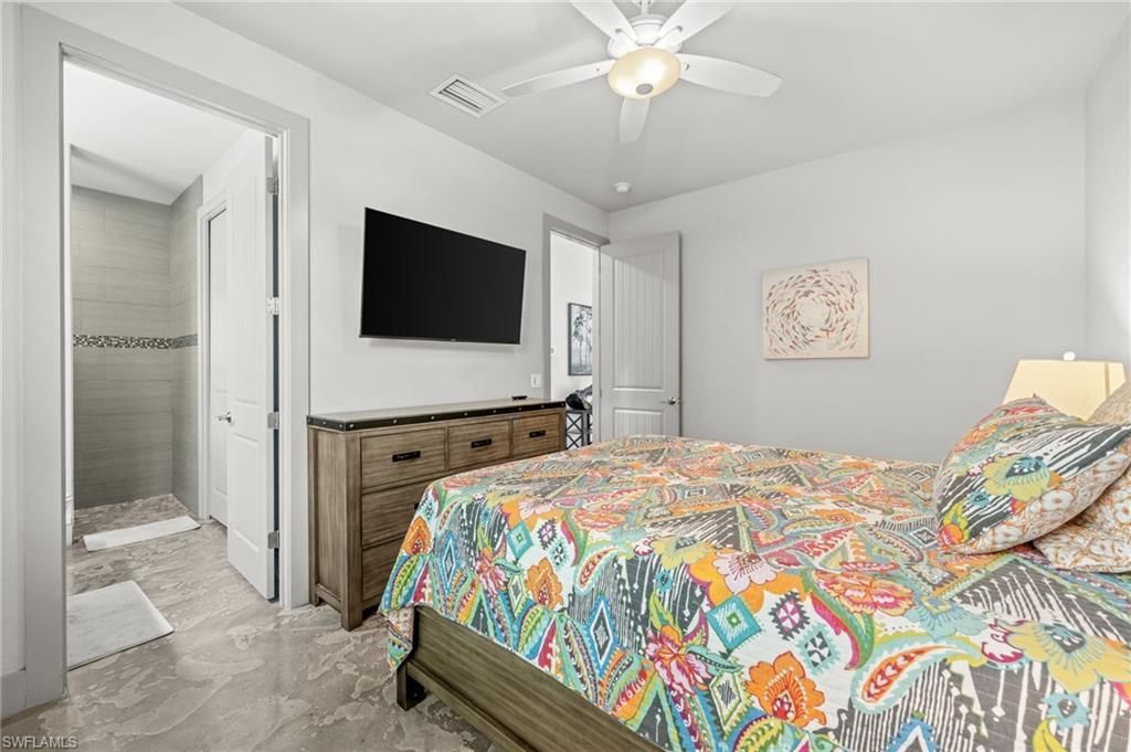 528 SE 14th Ter, Cape Coral, FL 33990 Photo