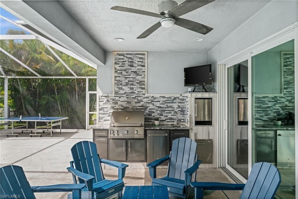 528 SE 14th Ter, Cape Coral, FL 33990 Photo