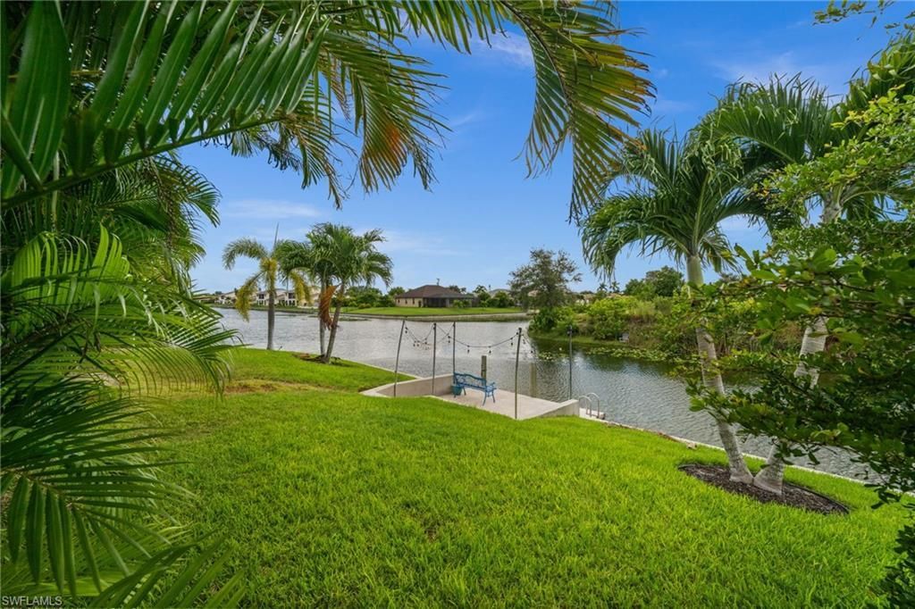 528 SE 14th Ter, Cape Coral, FL 33990 Photo