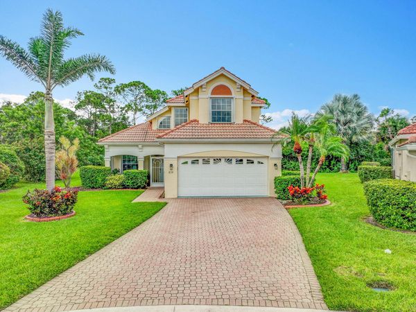839 SW Saint Andrews Cove, Port Saint Lucie, FL 34986