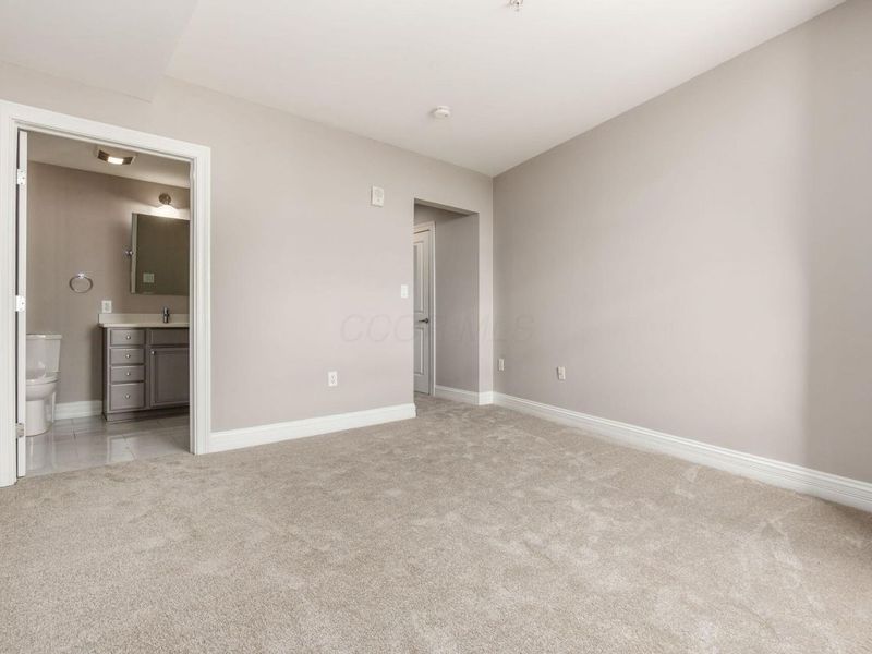 50 W Broad Street, Unit 3003, Columbus, OH 43215 Photo 12