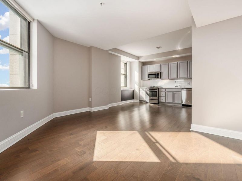 50 W Broad Street, Unit 3003, Columbus, OH 43215 Photo 5