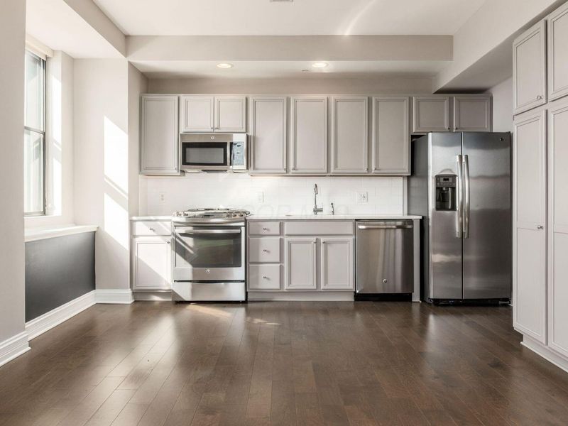 50 W Broad Street, Unit 3003, Columbus, OH 43215 Photo 9