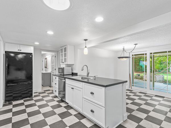 1417 Larkspur Avenue, Medford, OR 97504