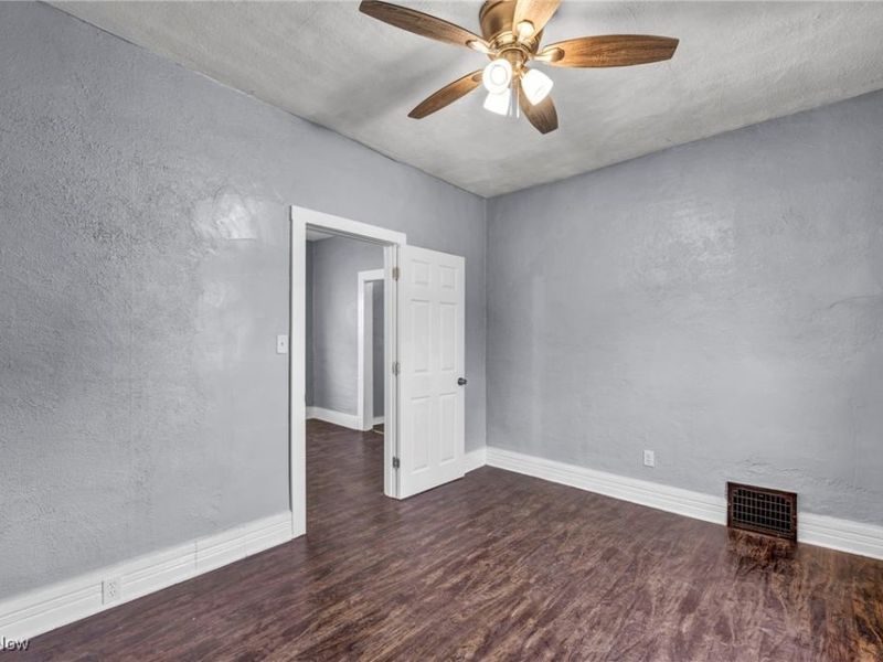 1311 W Erie, Lorain, OH 44052 Photo 19