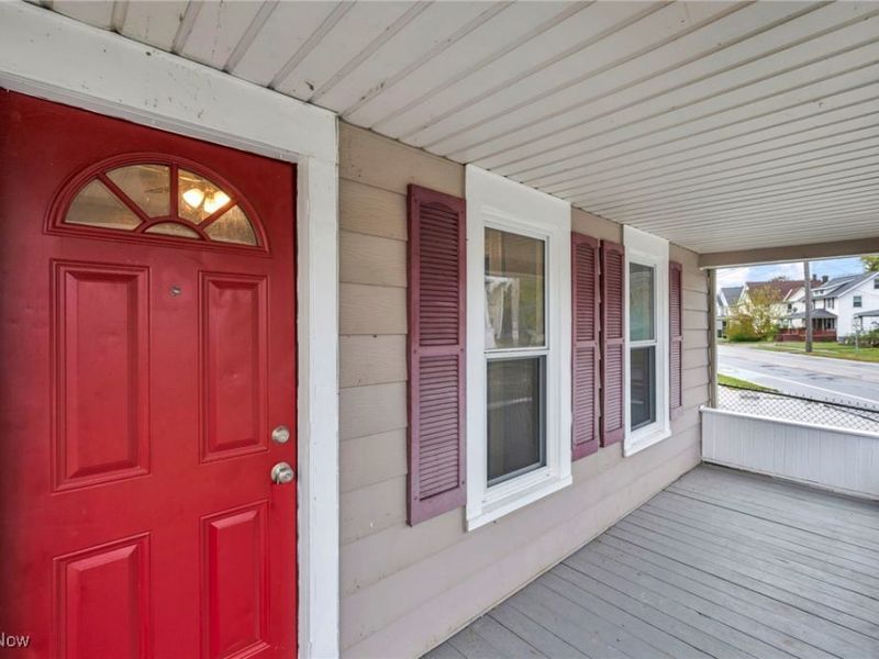 1311 W Erie, Lorain, OH 44052 Photo 4