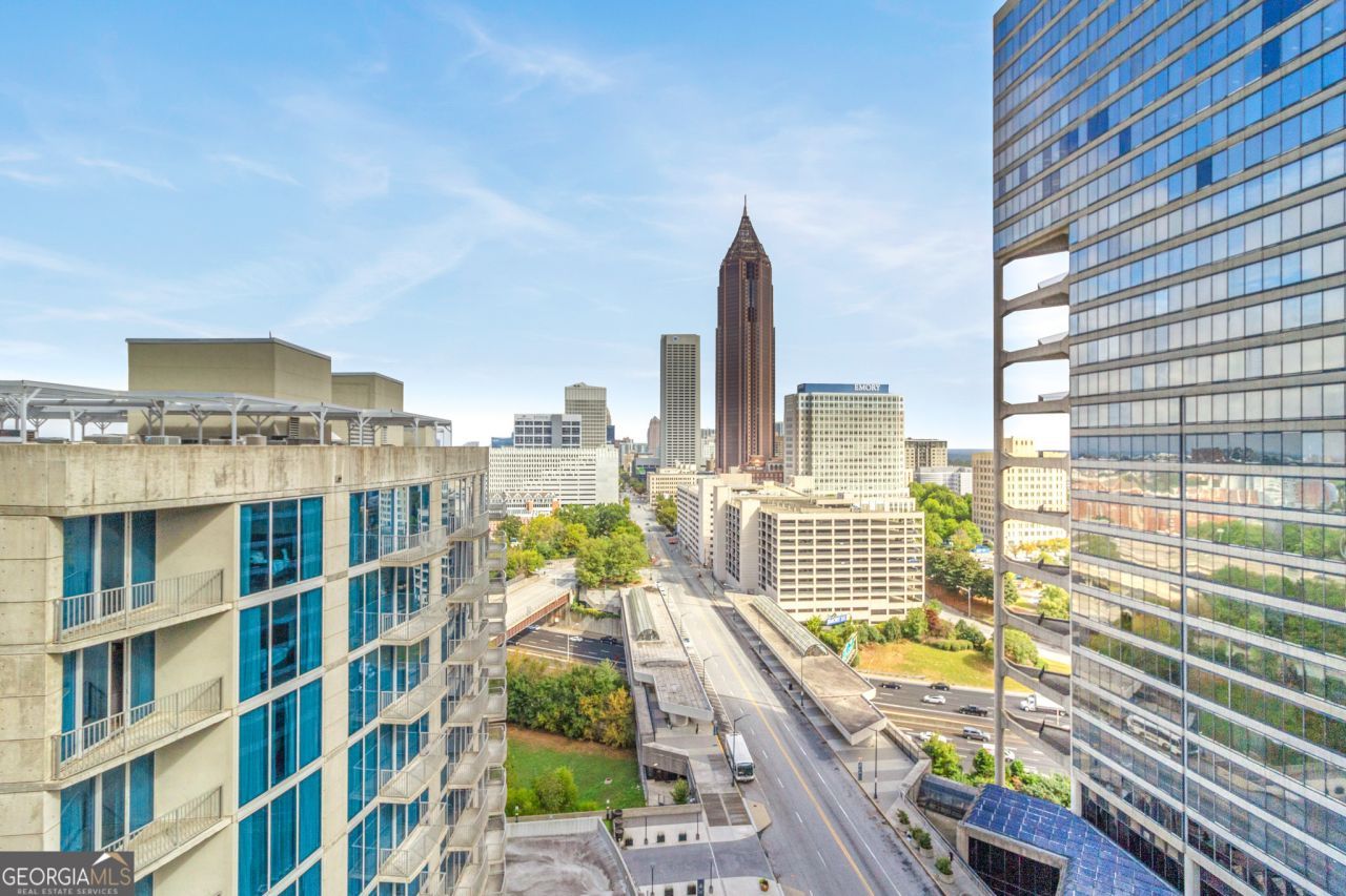 400 W Peachtree Street Nw, Unit 1713, Atlanta, GA 30308 Main Photo