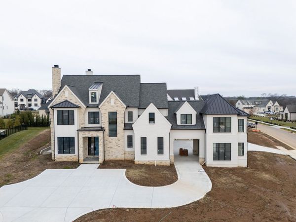 8128 Boiling Springs Pl, Brentwood, TN 37027