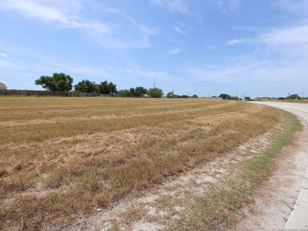 LOT 81 BLK A Nottingham Ln, Kenedy, TX 78119