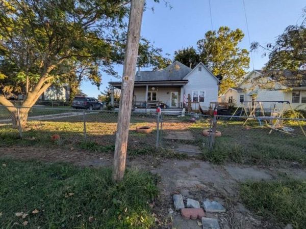 116 E Grandriver Street, Clinton, MO 64735