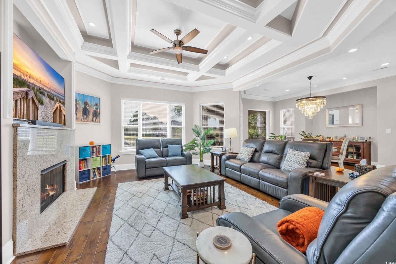 937 Bluffview Dr. Photo 19