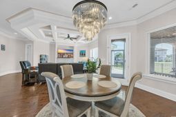 937 Bluffview Dr. photo 4