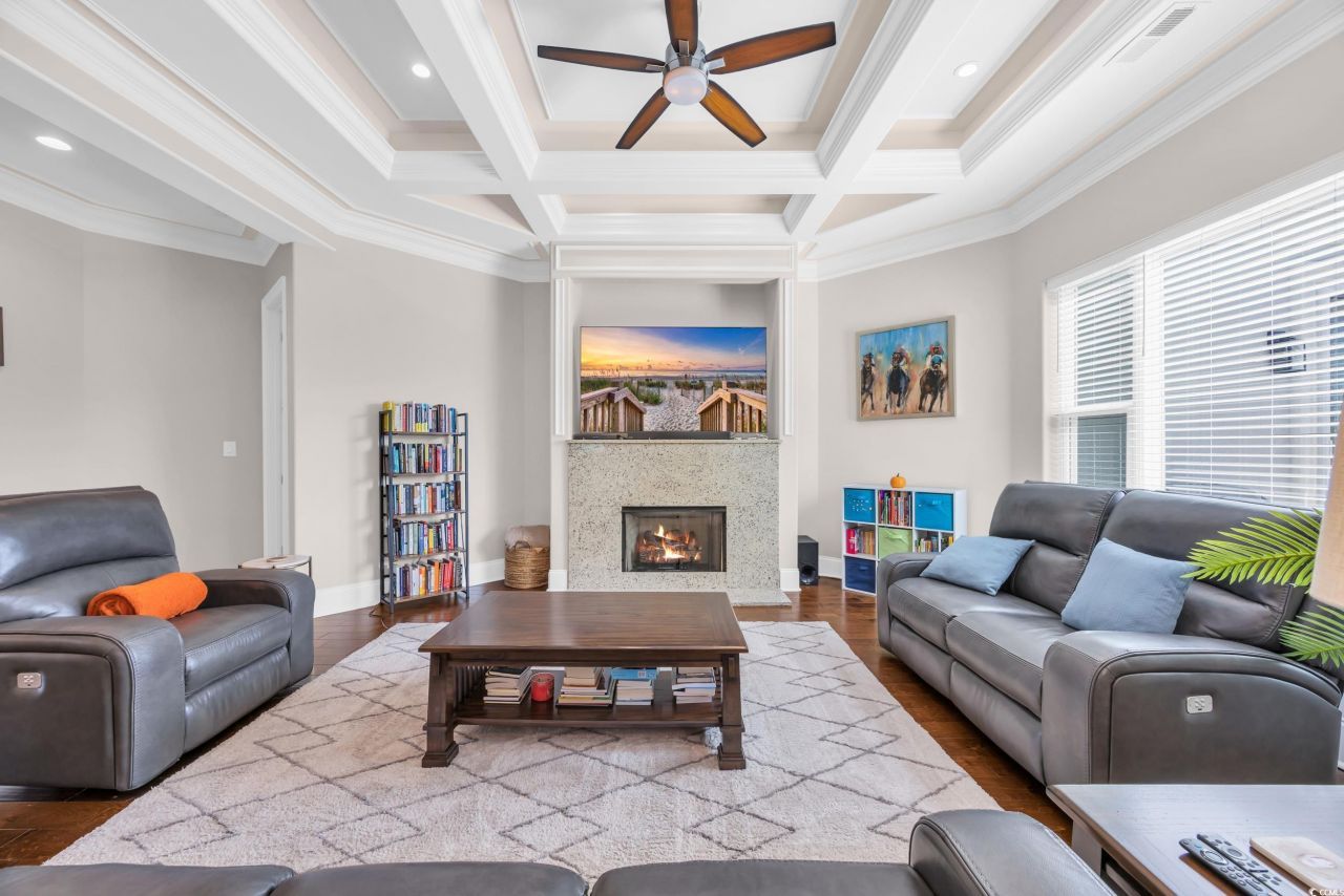 937 Bluffview Dr. Photo 21