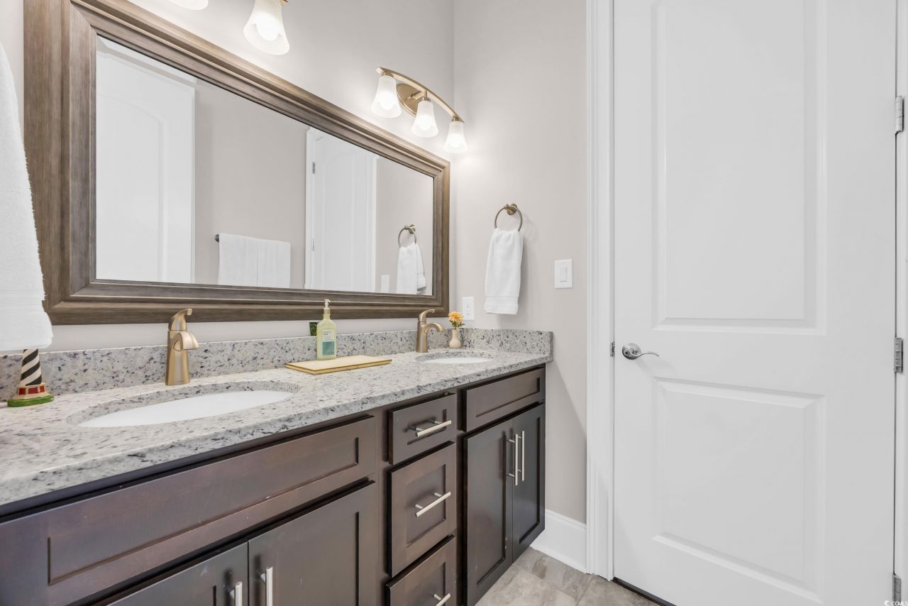 937 Bluffview Dr. Photo 32