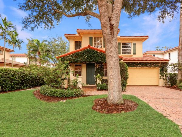 740 Duchess Court, Palm Beach Gardens, FL 33410
