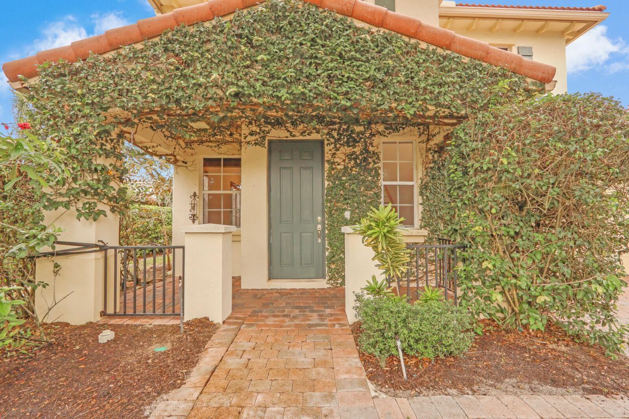 740 Duchess Court, Palm Beach Gardens, FL 33410 Photo