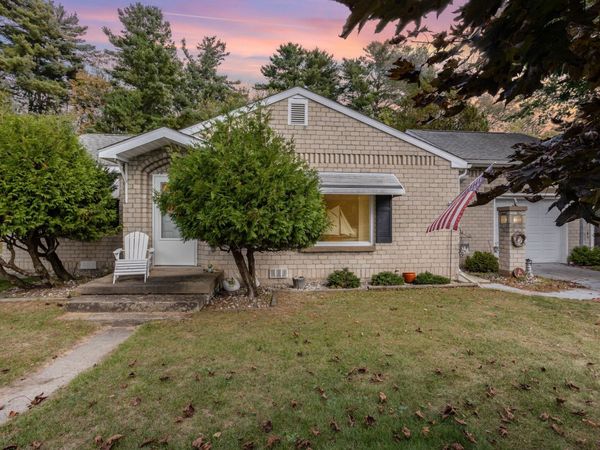 604 W Wadsworth Street, East Tawas, MI 48730