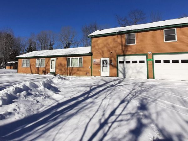 188 Station Road, Mount Holly, VT 05758