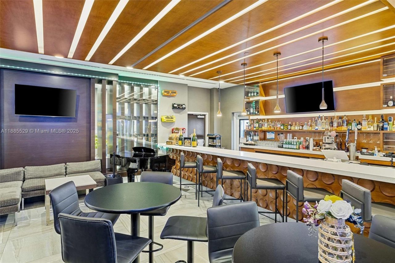 3755 NW 78th Ave, Doral, FL 33166 Photo