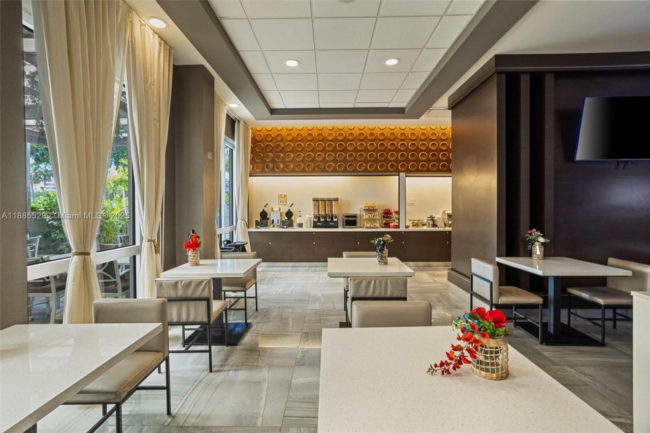 3755 NW 78th Ave, Doral, FL 33166 Photo