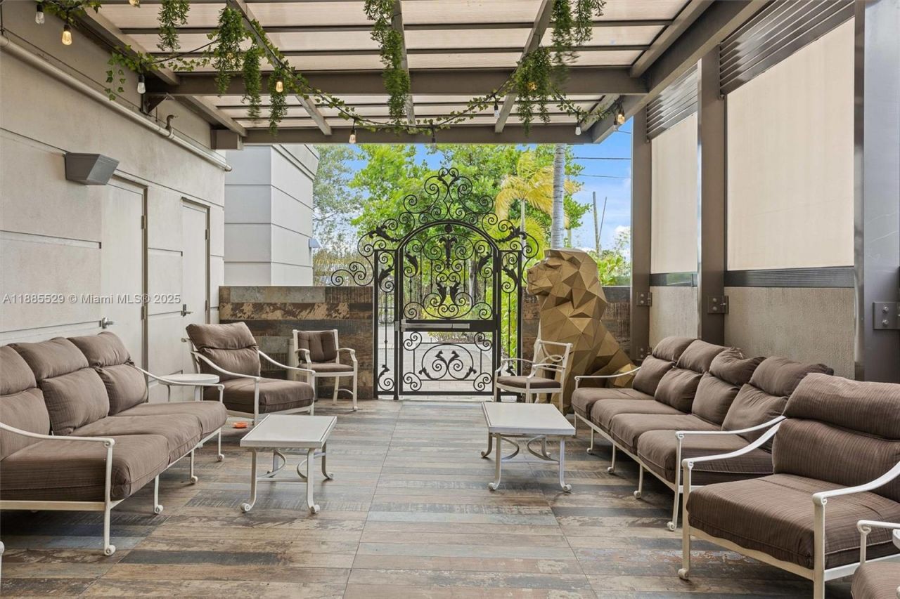 3755 NW 78th Ave, Doral, FL 33166 Photo