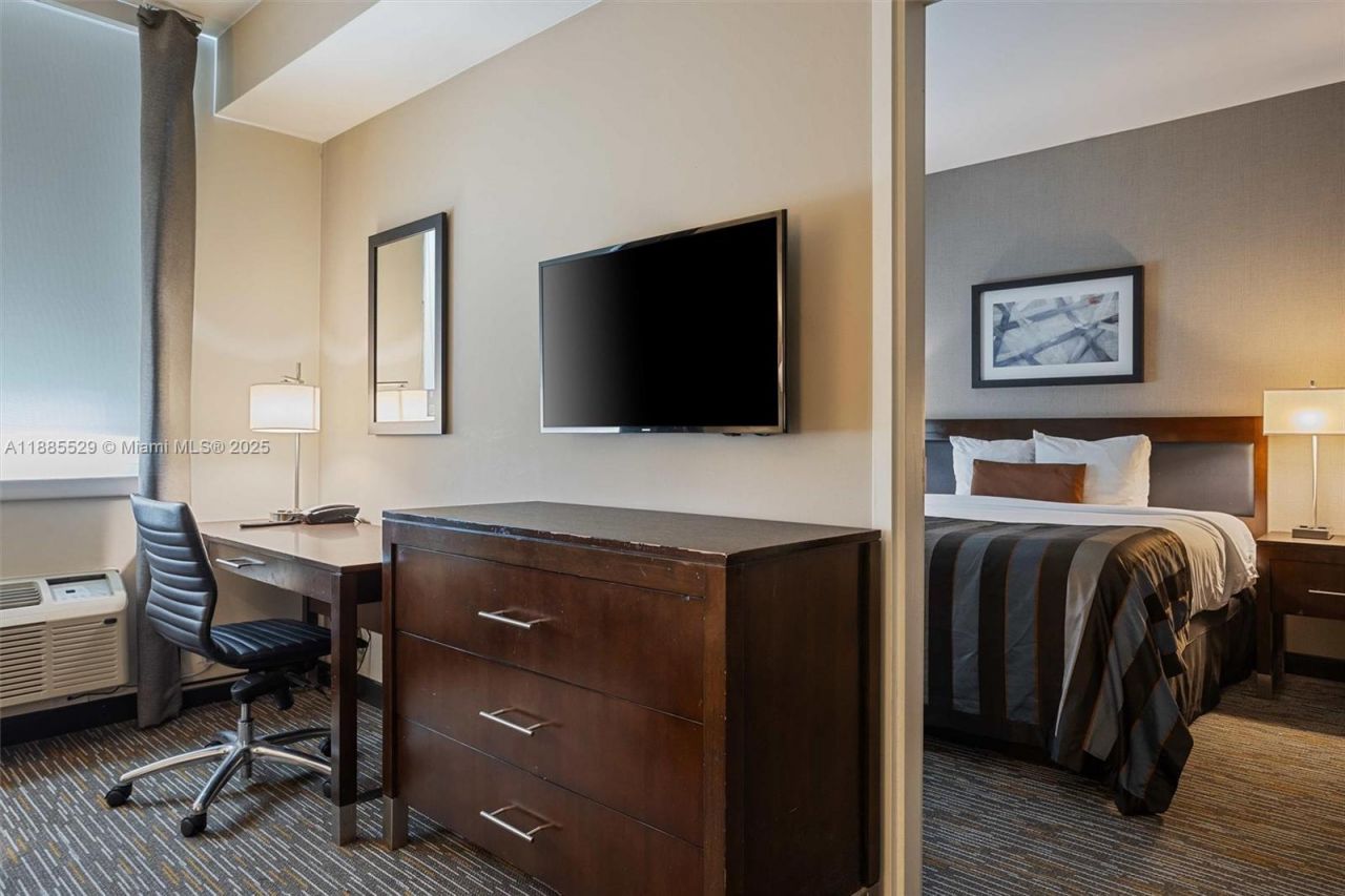 3755 NW 78th Ave, Doral, FL 33166 Photo