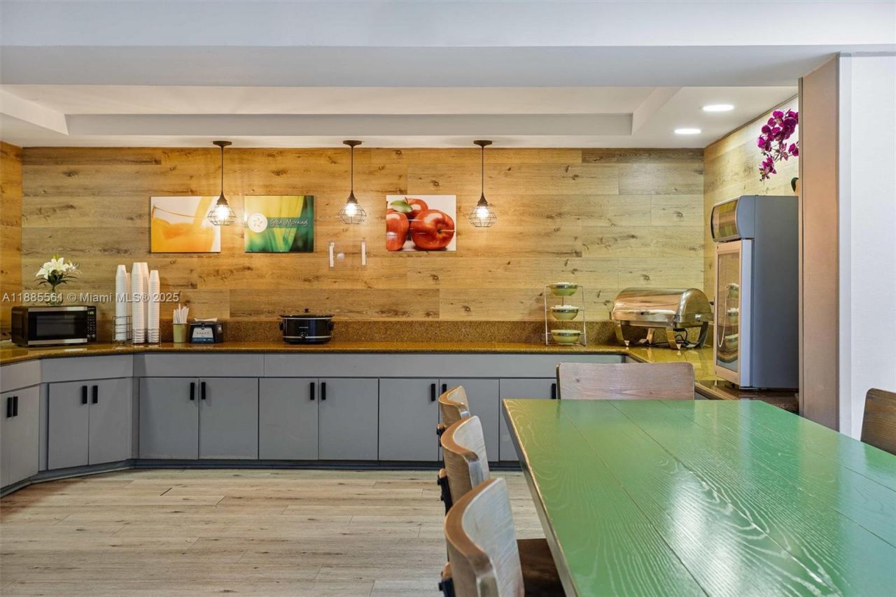 3959 NW 79th Ave, Doral, FL 33166 Photo