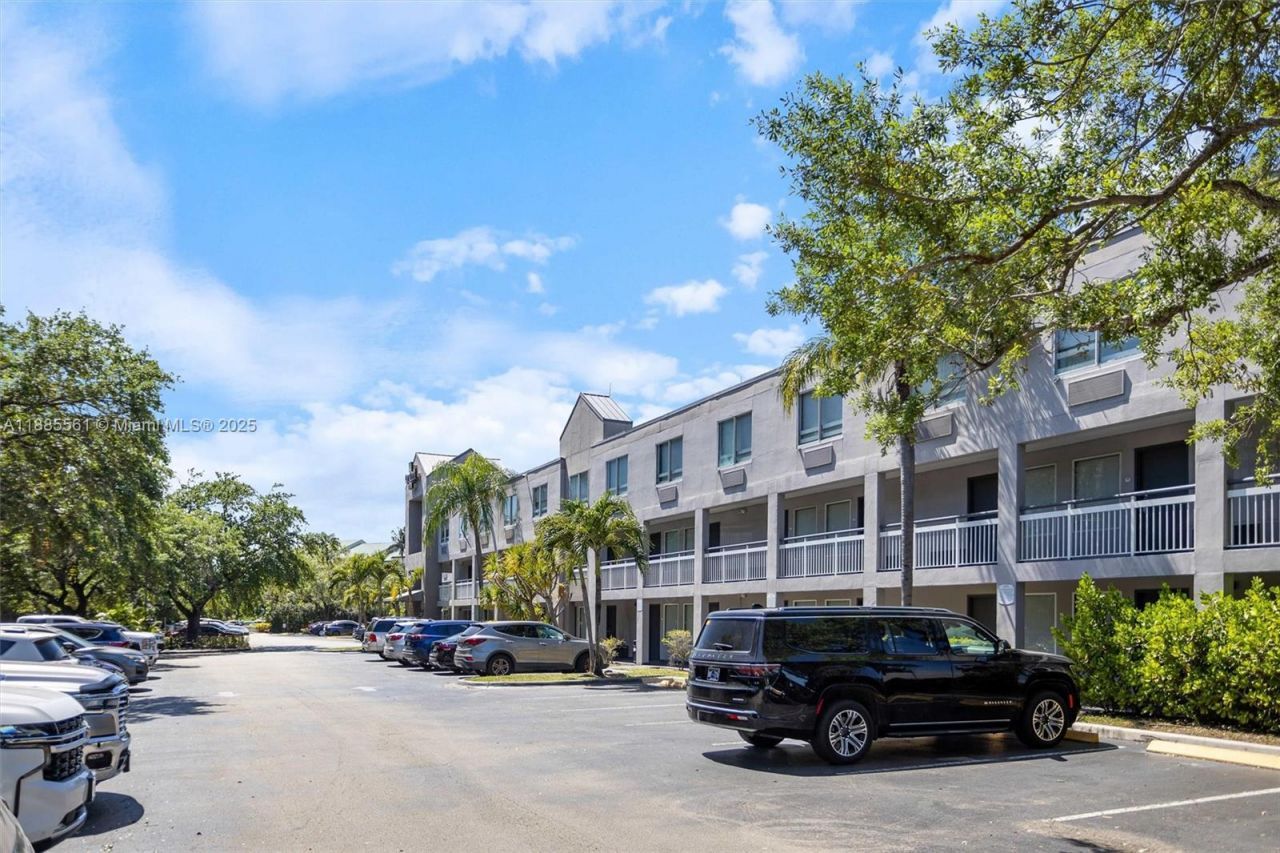 3959 NW 79th Ave, Doral, FL 33166 Photo