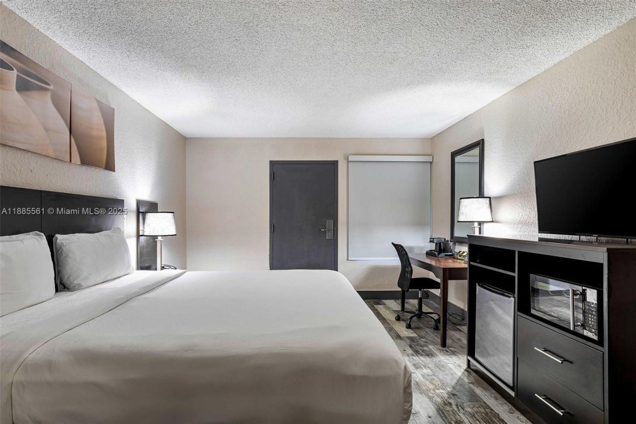 3959 NW 79th Ave, Doral, FL 33166 Photo