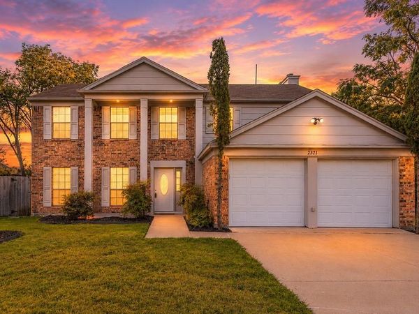 2321 Warwick Avenue, Grand Prairie, TX 75052